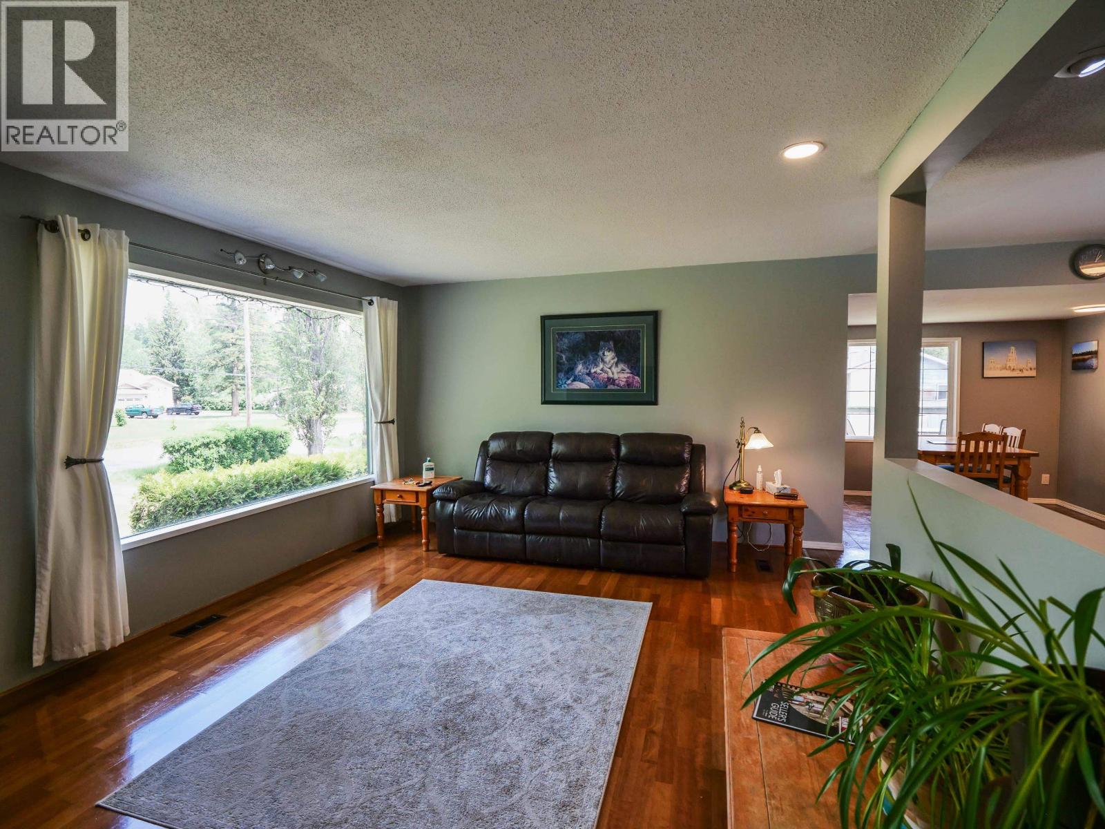 1781 MAPLE DRIVE