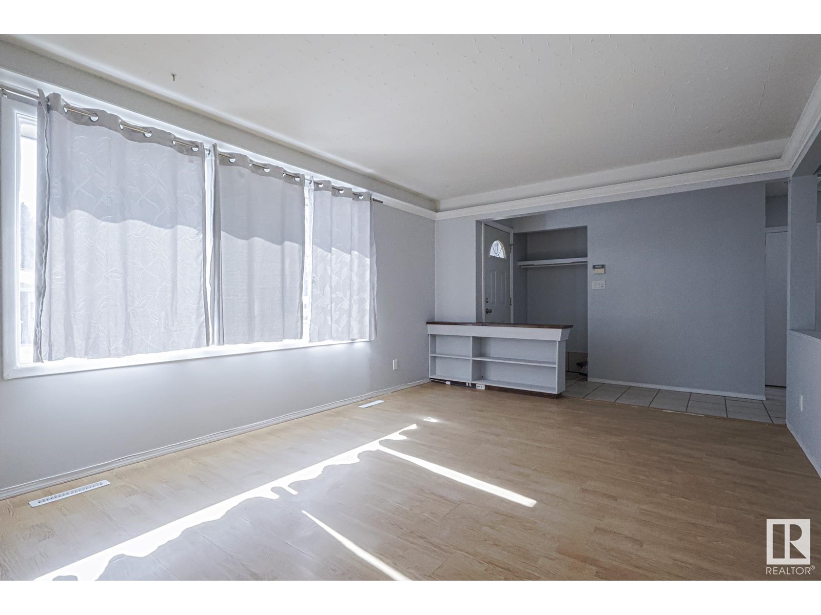 12001 37 ST NW
