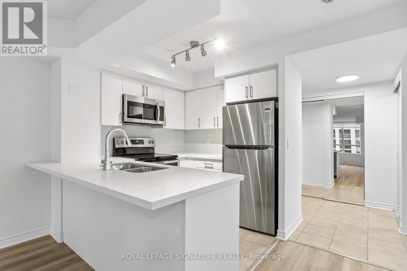 2407 - 4080 LIVING ARTS DRIVE