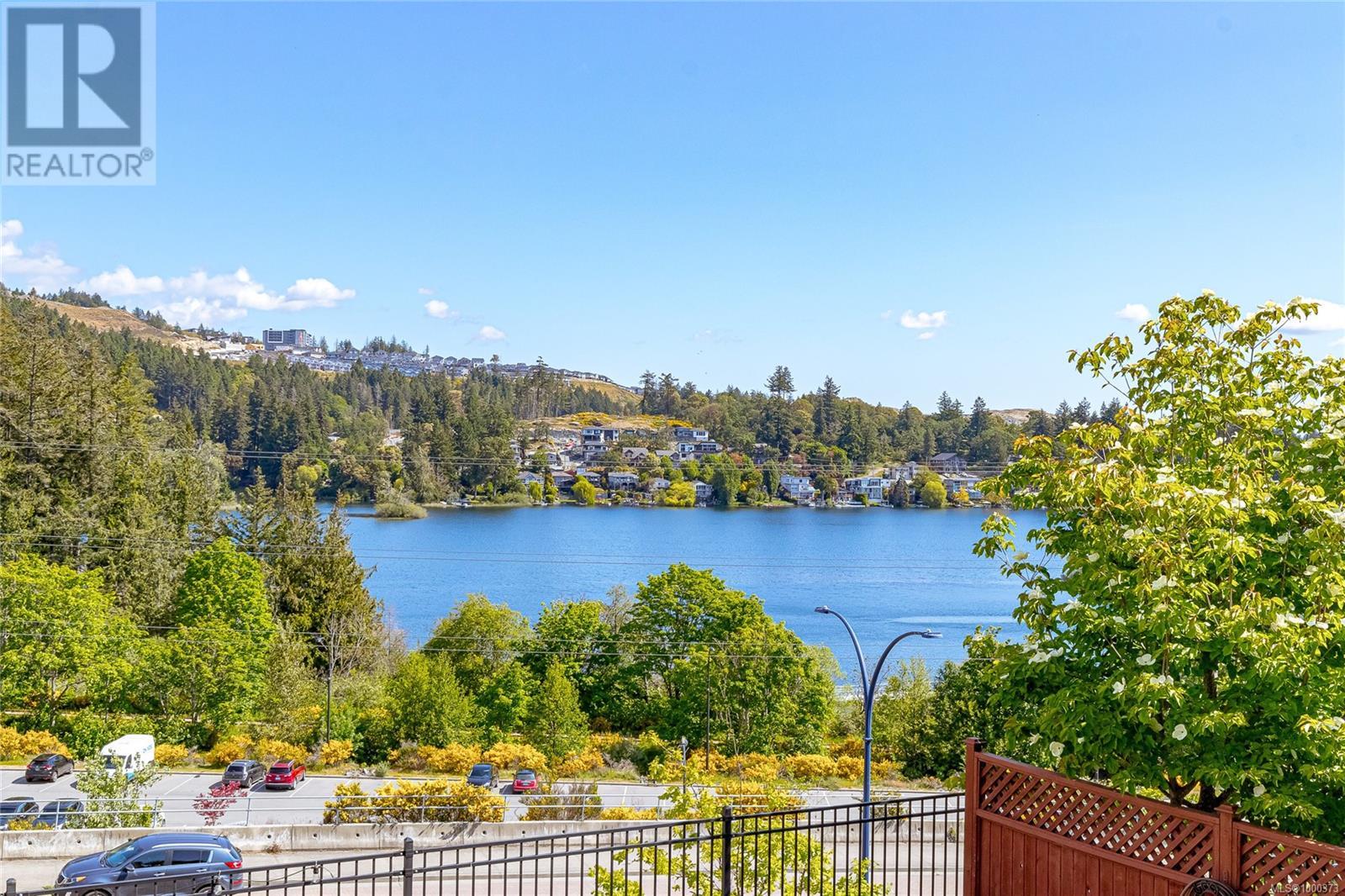 1302 Artesian Crt