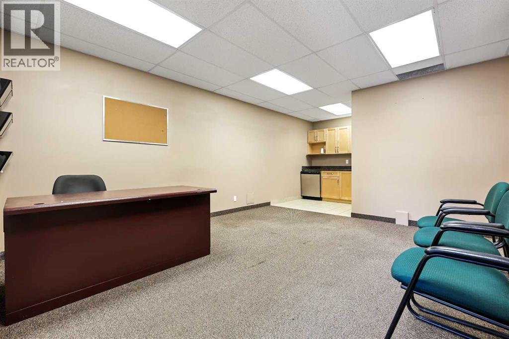 311, 32 Westwinds Crescent NE