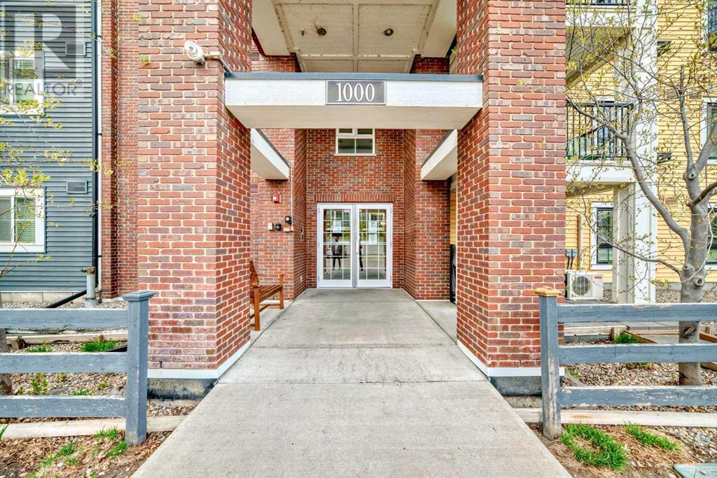 1301, 279 Copperpond Common SE