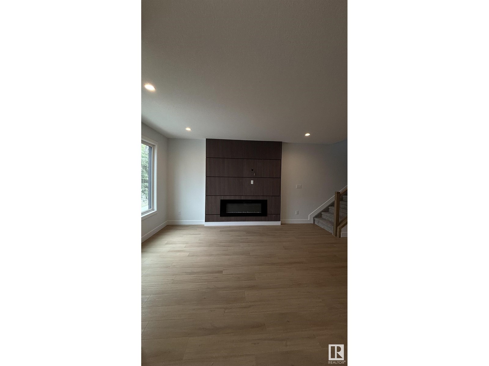 11138 126 ST E NW