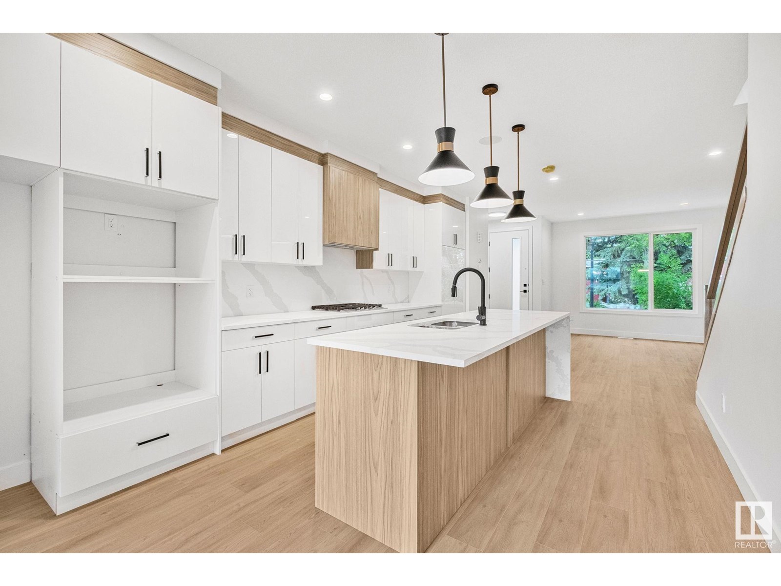 11138 126 ST E NW