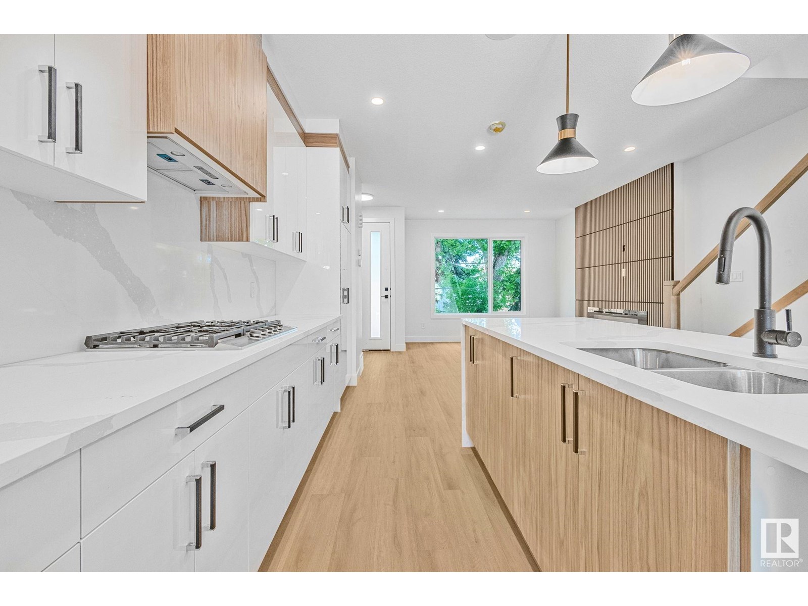 11138 126 ST E NW