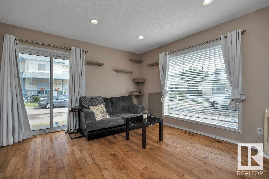 #105 10909 106 ST NW