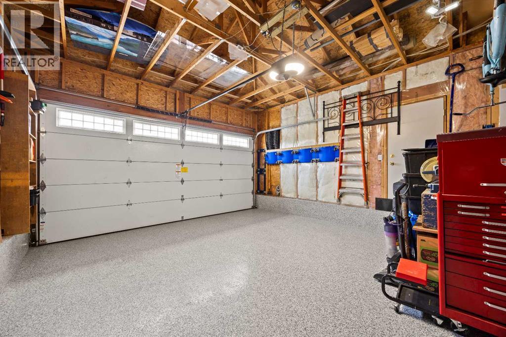 98 Sunvista Close SE