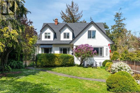 2620 Margate Ave Oak Bay BC V8S3A5