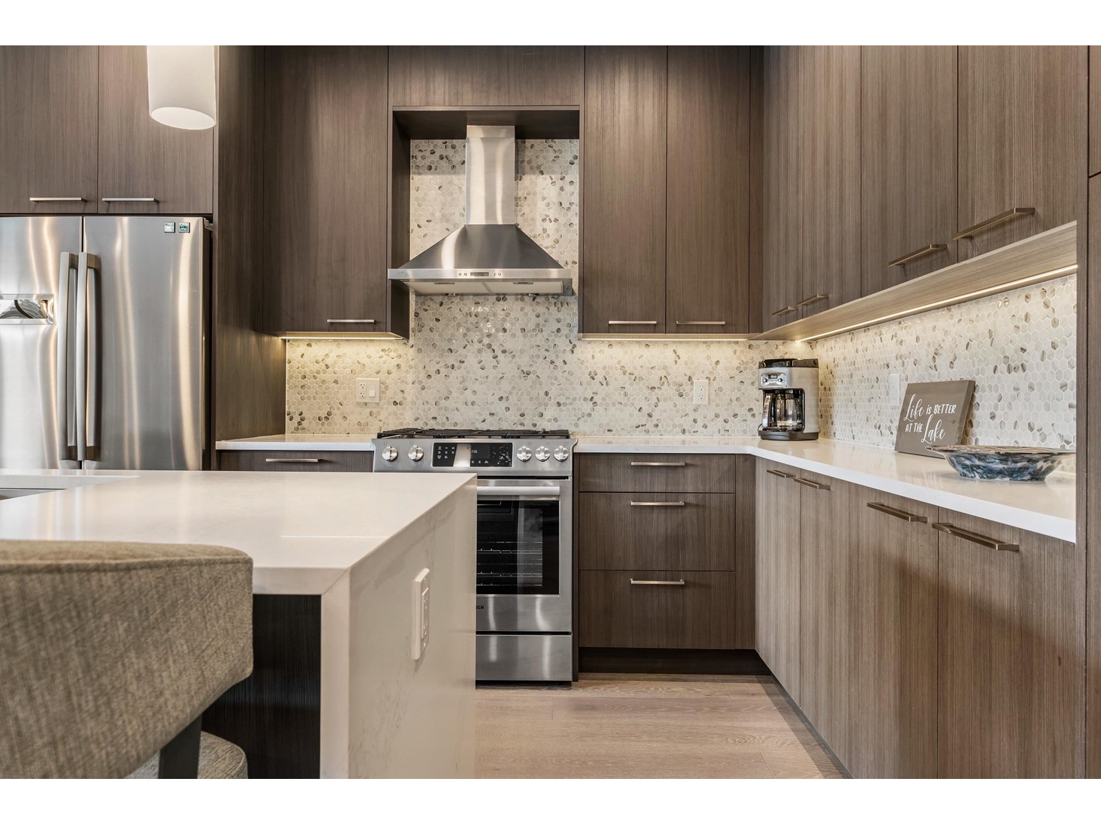 207 3175 COLUMBIA VALLEY ROAD|Cultus Lake North