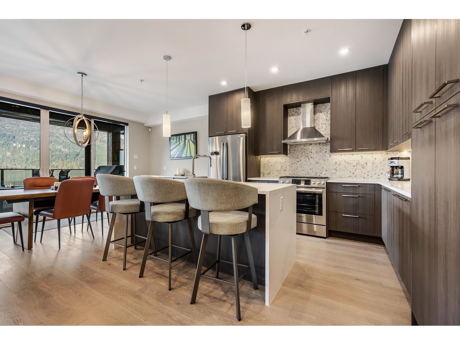 207 3175 COLUMBIA VALLEY ROAD|Cultus Lake North