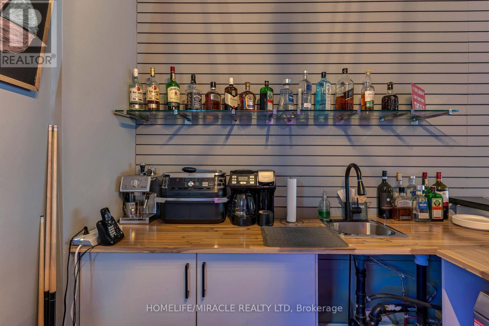 2789 LAKESHORE BOULEVARD W