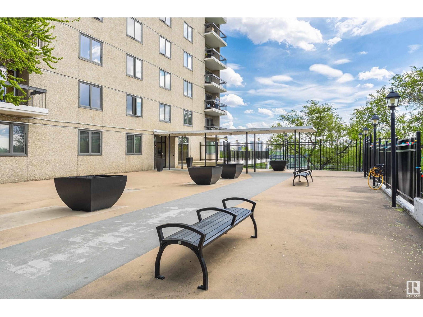#903 9737 112 ST NW NW