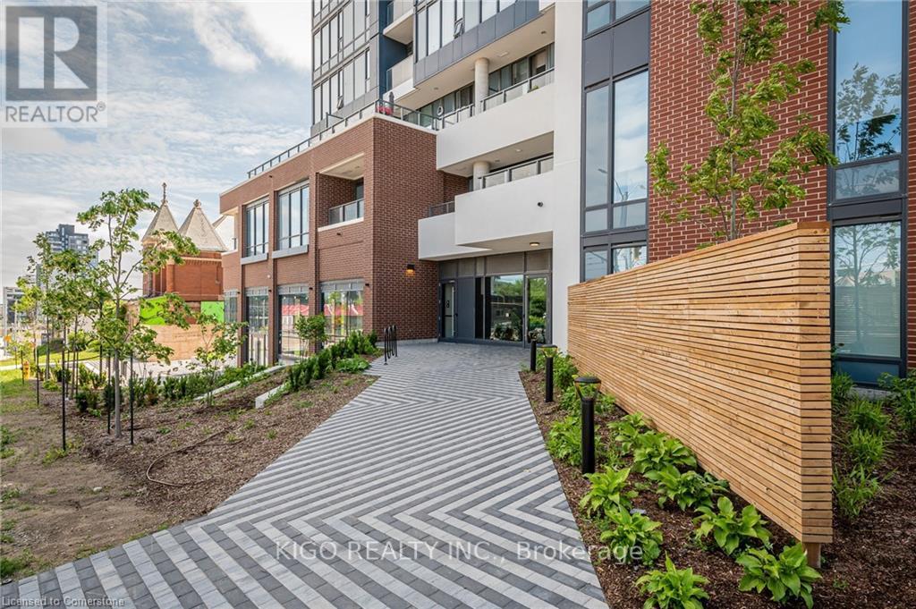 911 - 5 WELLINGTON STREET S