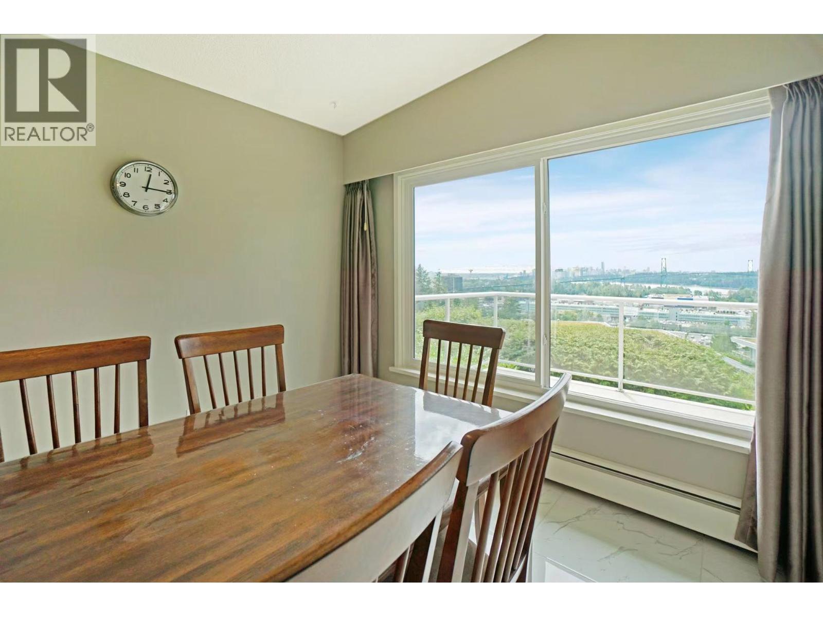 850 ESQUIMALT AVENUE