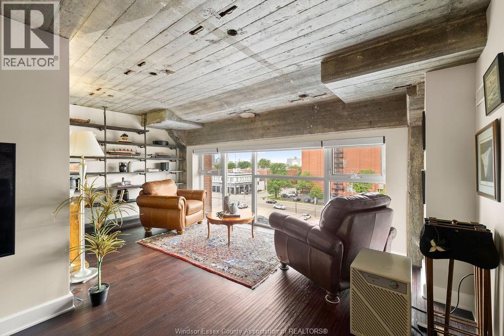 2175 WYANDOTTE STREET East Unit# 313