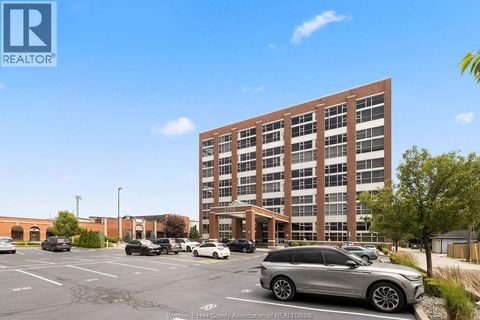 2175 WYANDOTTE STREET East Unit# 313 Windsor ON N8Y5B9