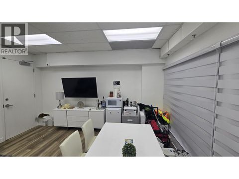 248 515 w pender street, vancouver, bc v6b6h5