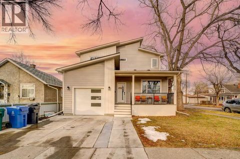 624 19 Street N Lethbridge AB T1H3K9