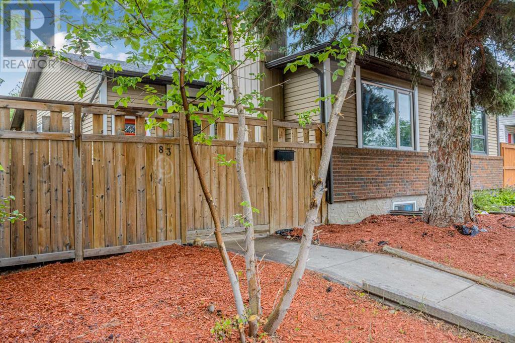 83 Deerview Way SE