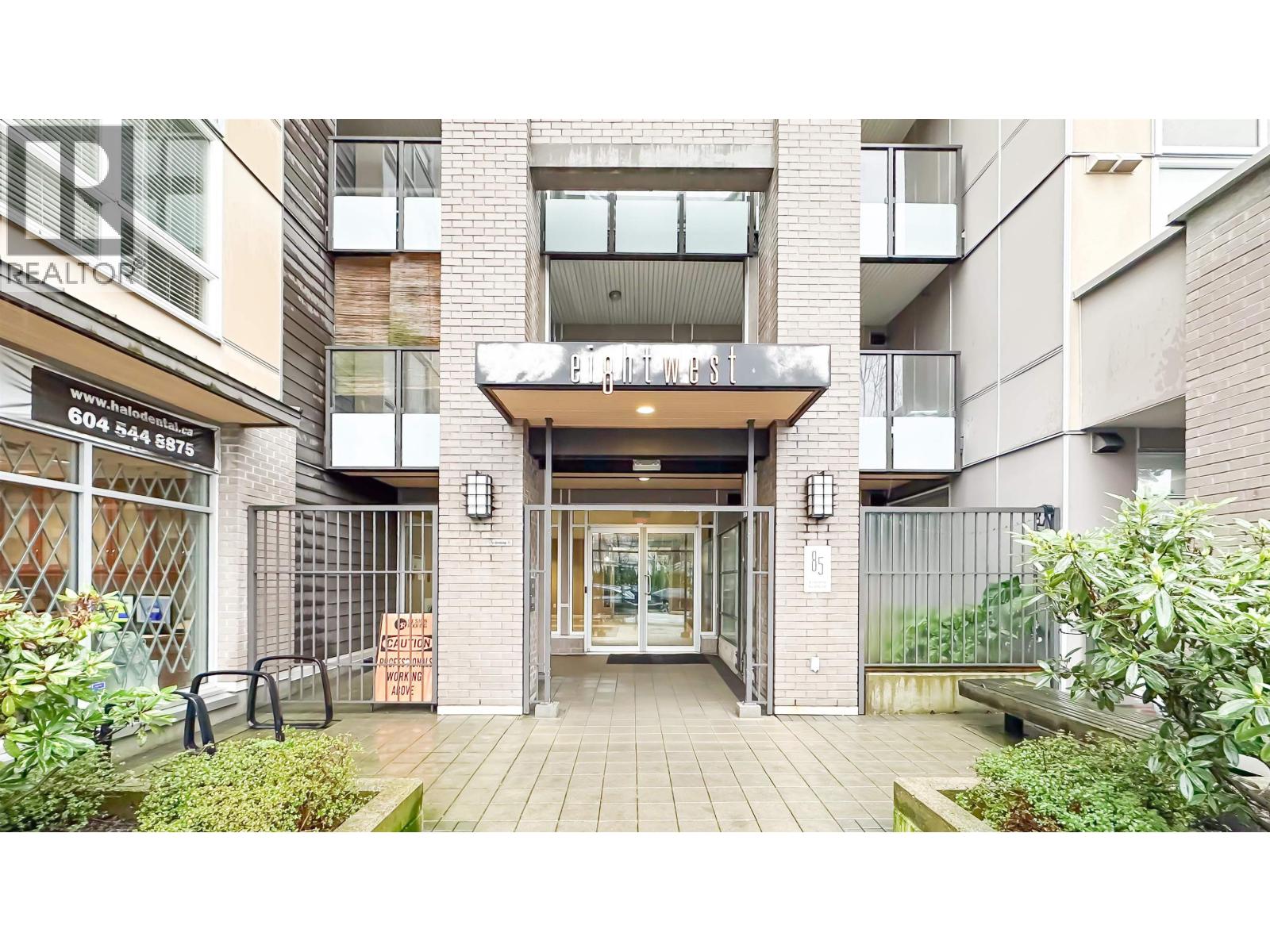 119 85 EIGHTH AVENUE