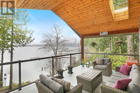 2304 South Lake Rd Qualicum Beach BC V9K2L7