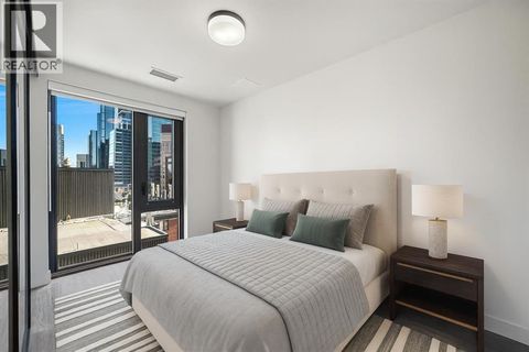 704, 730 2 Avenue SW Calgary AB T2P1R8