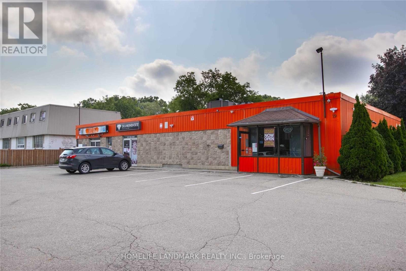 79 ELGIN STREET N