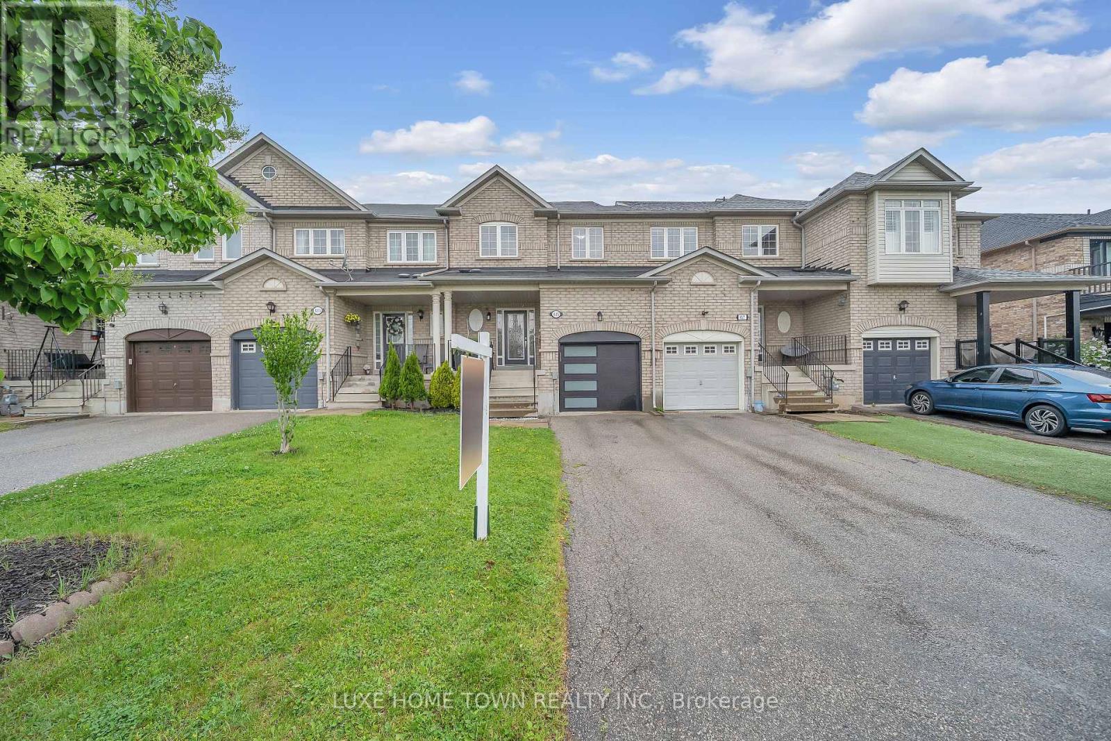 615 WILLMOTT CRESCENT