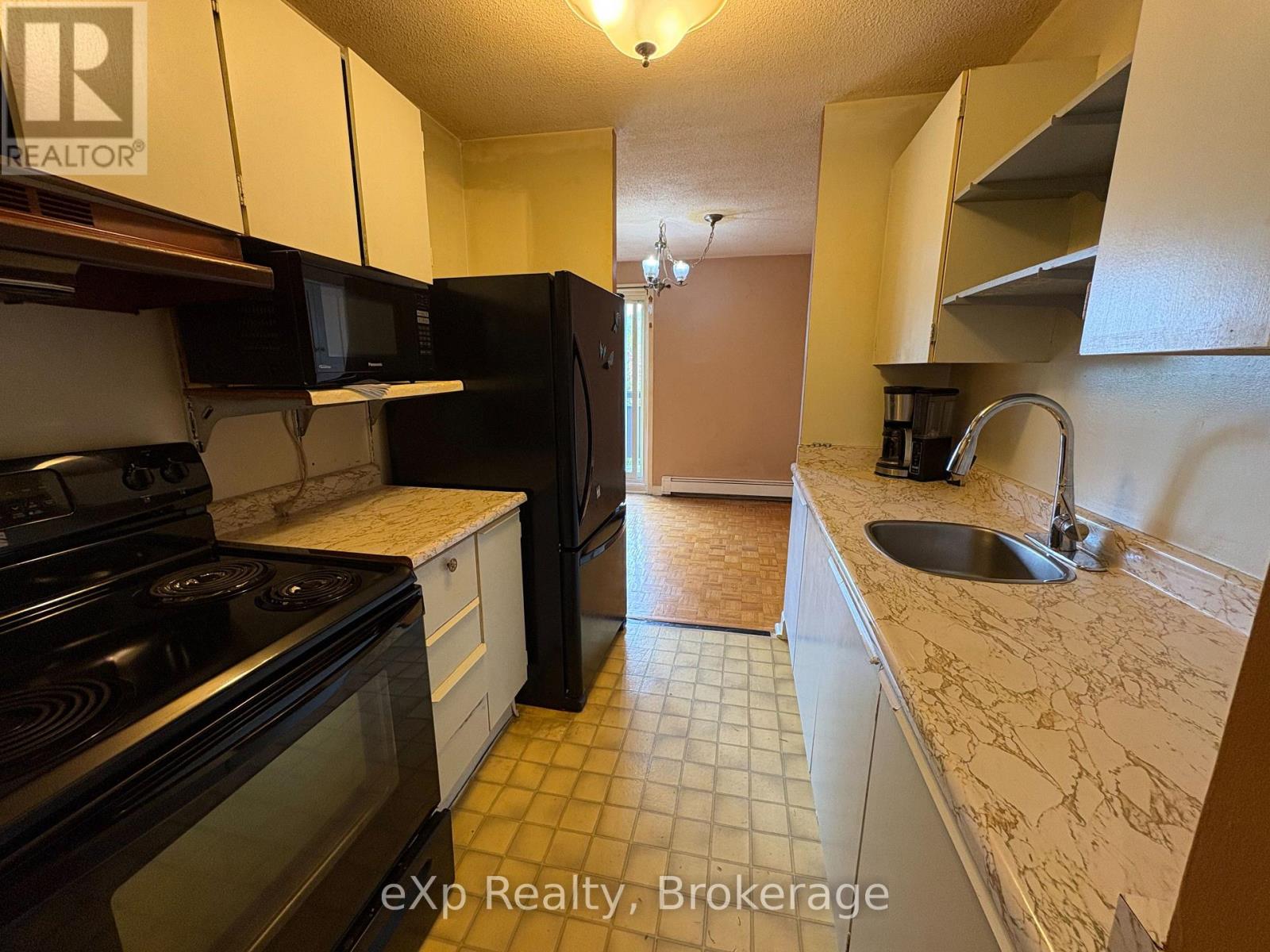 303 - 925 10TH AVENUE E