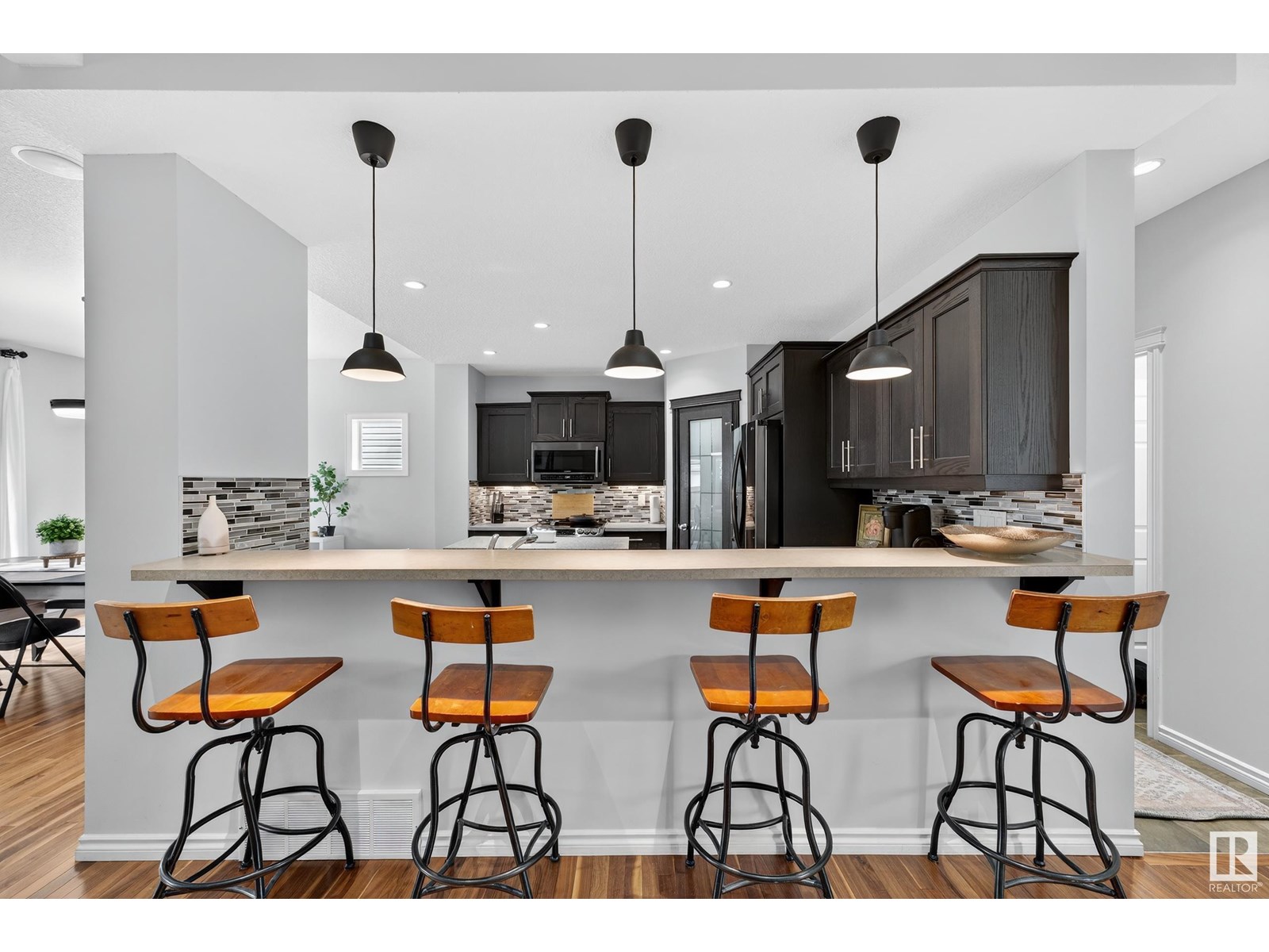 16904 57 ST NW