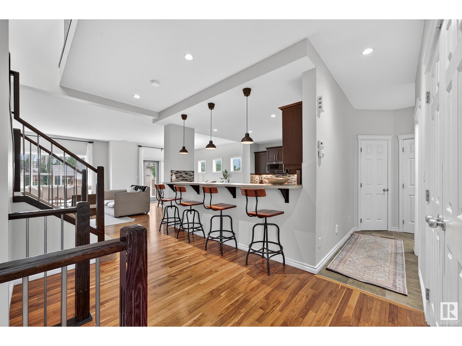 16904 57 ST NW