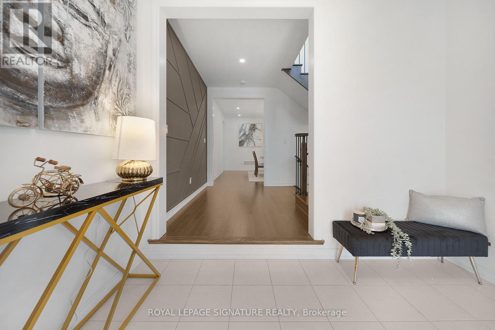 372 CLOCKWORK DRIVE