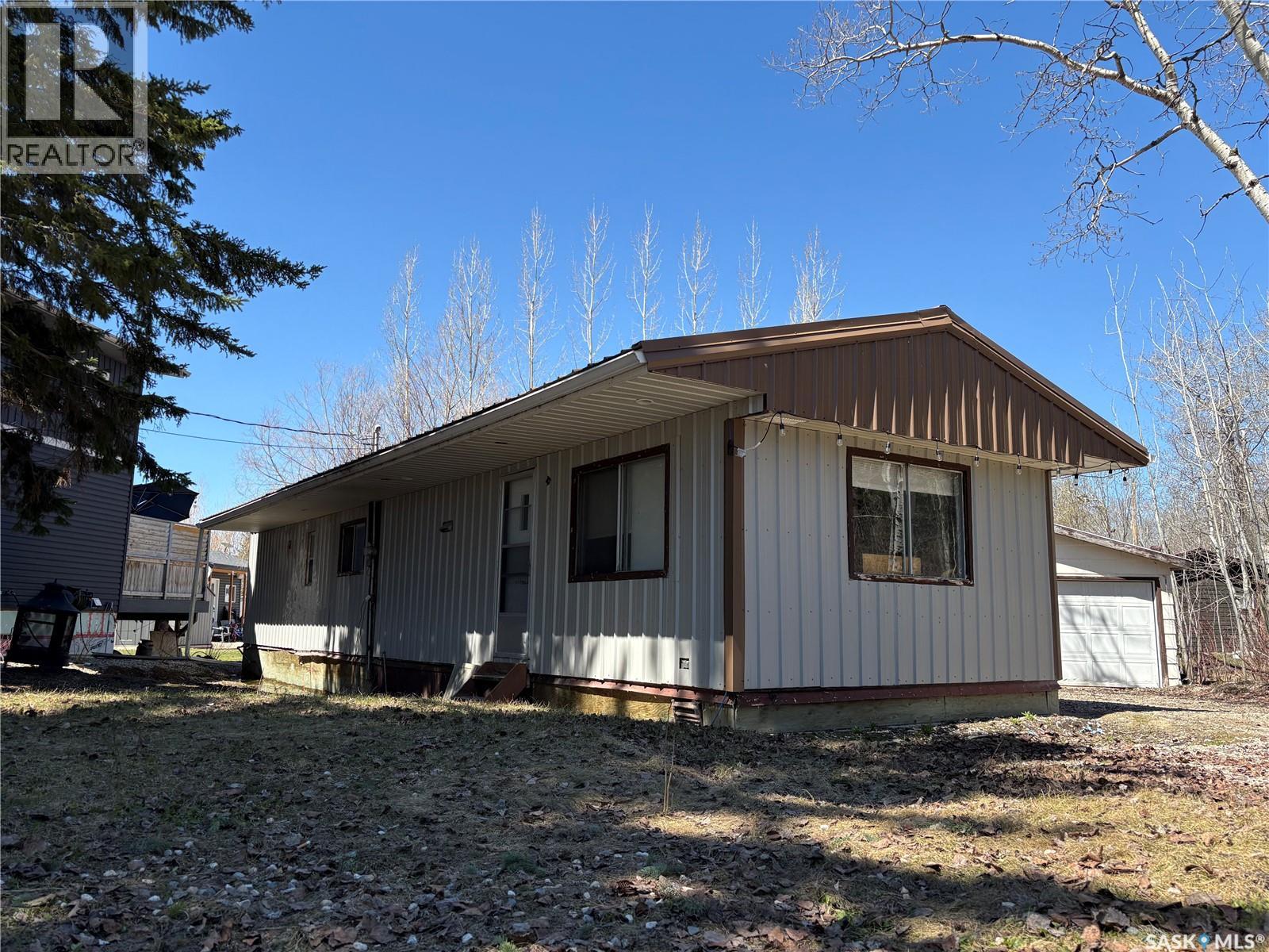 Photo 1 of 24 — 3 North BAY, Fishing Lake, SK S0A1T0