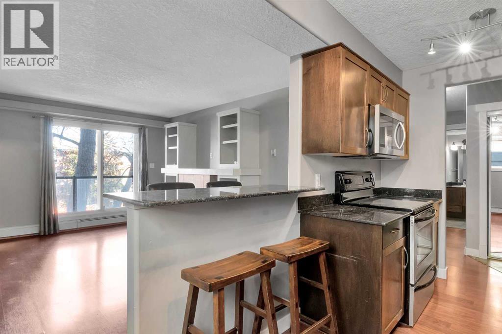 302, 931 2 Avenue NW