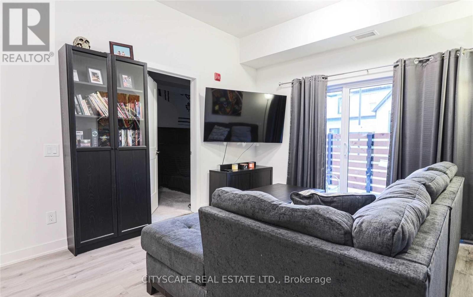 138 - 110 FERGUS AVENUE