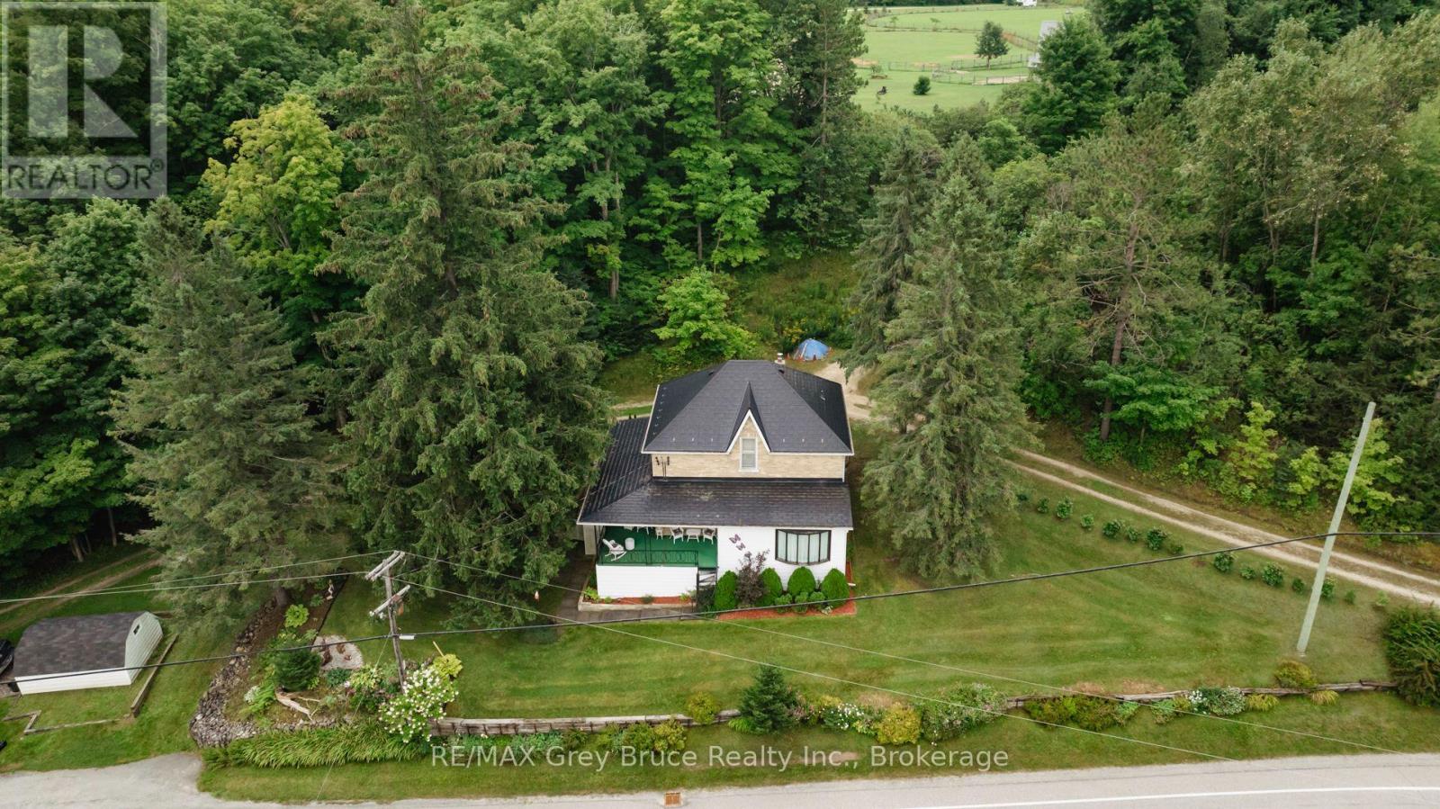 500064 GREY ROAD 12