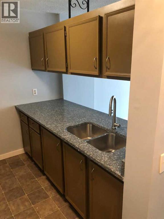 402, 738 3 Avenue SW