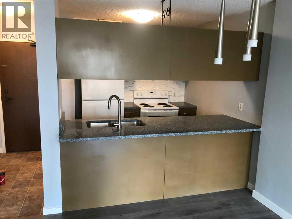 402, 738 3 Avenue SW