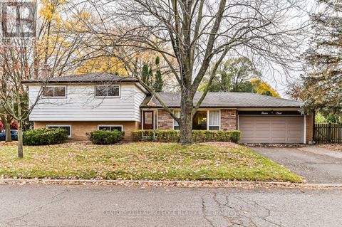 12 PRATT CIRCLE Markham (Unionville) ON L3R1Y2