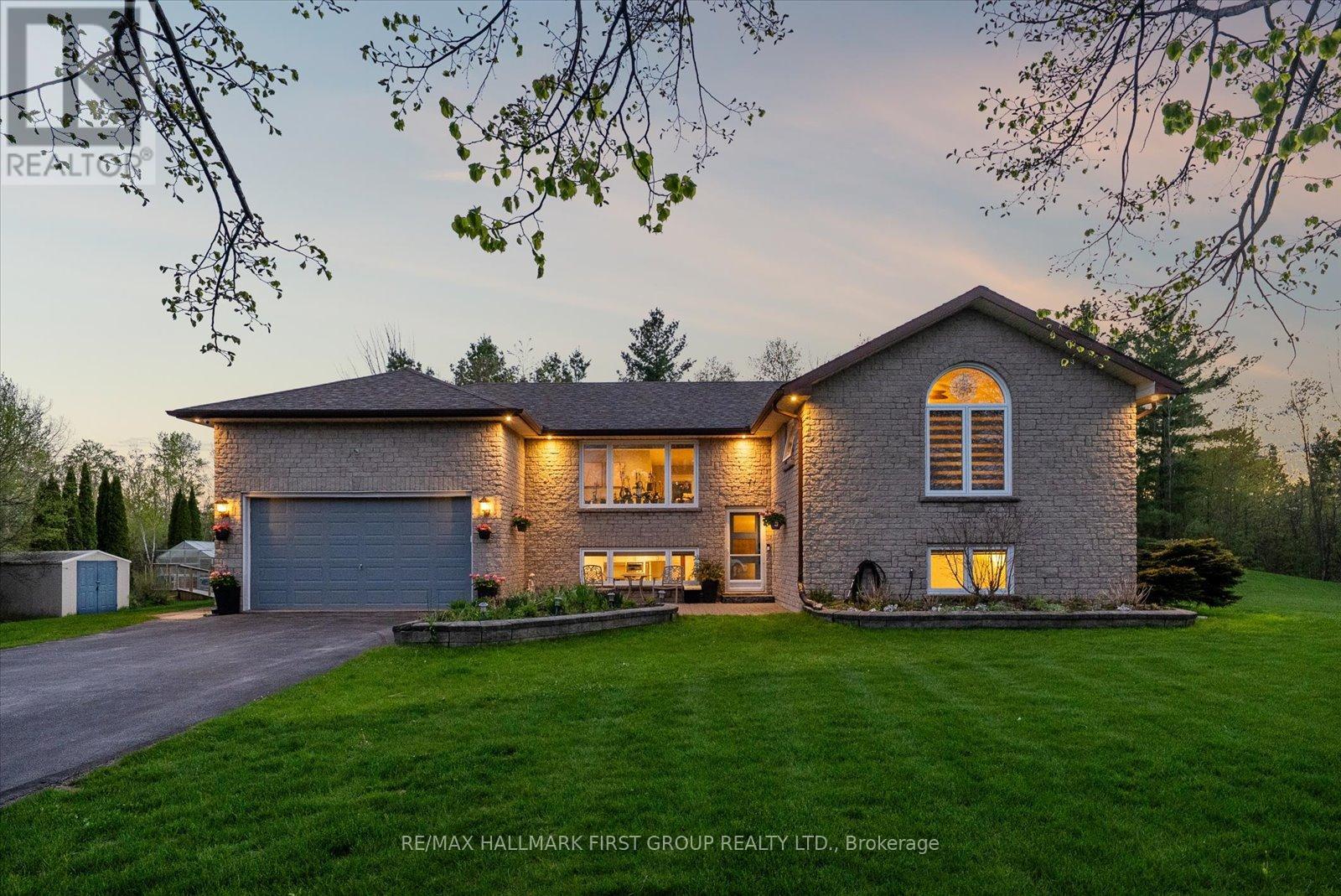 2720 CASTLE HILL DRIVE
