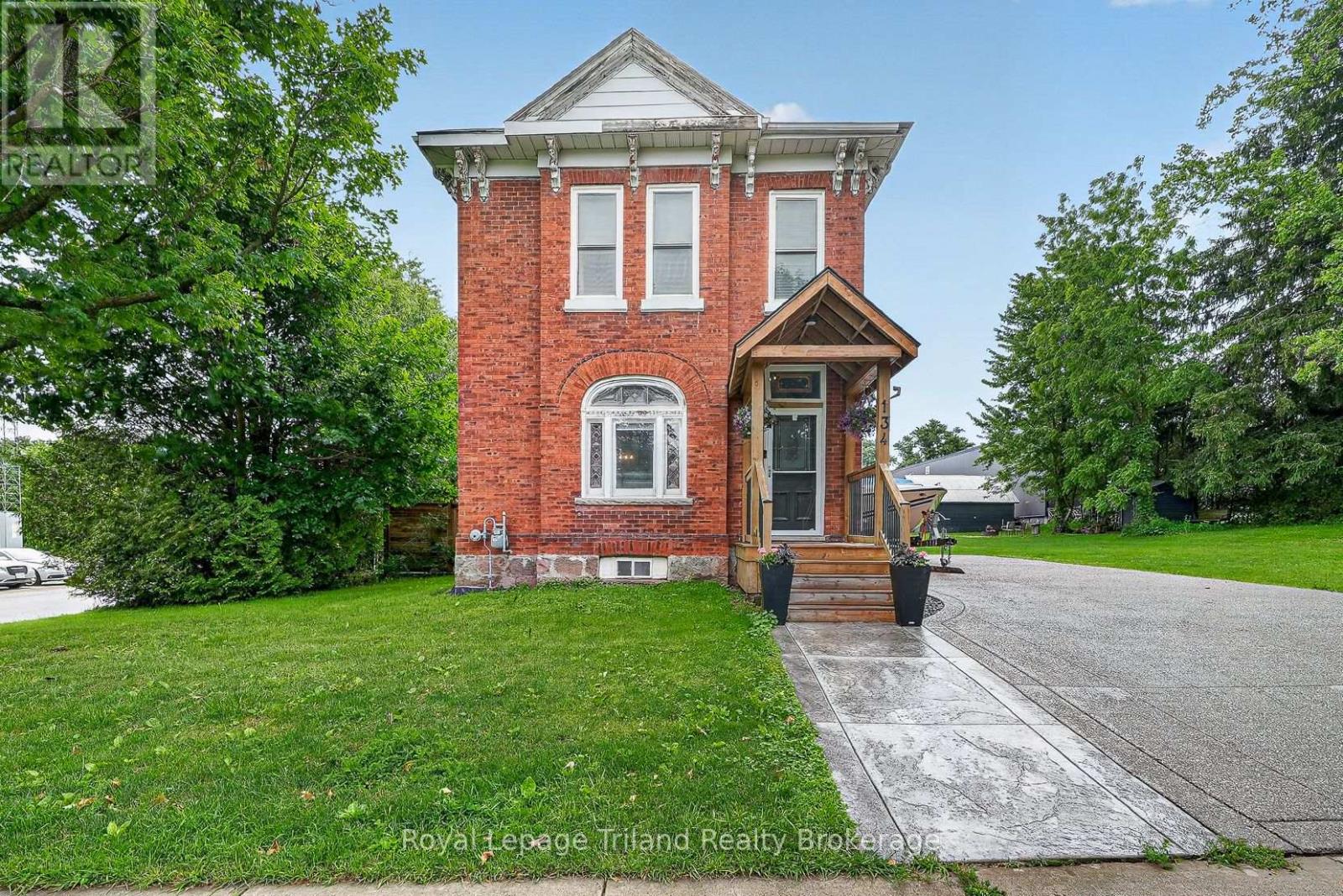 134 ELGIN STREET