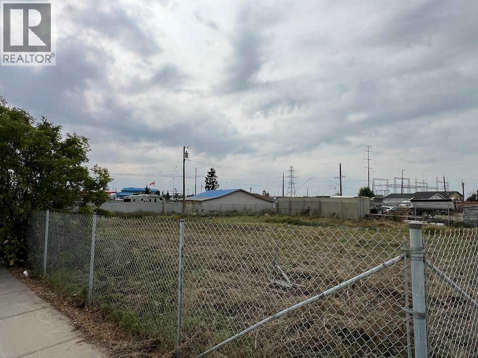 2535-2543 48 Avenue SE