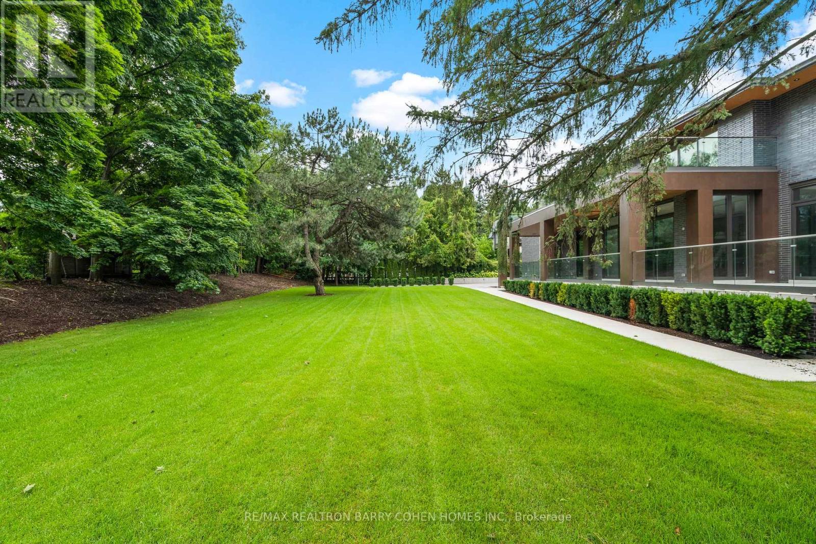 103 OLD COLONY ROAD