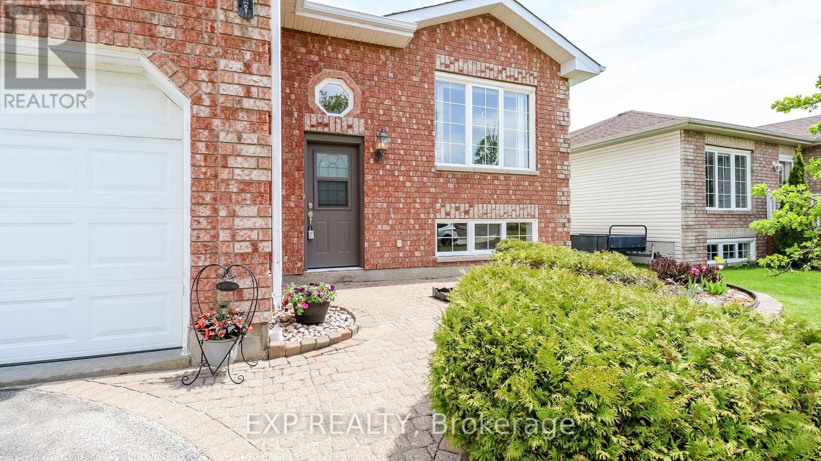 13 O'SHAUGHNESSY CRESCENT