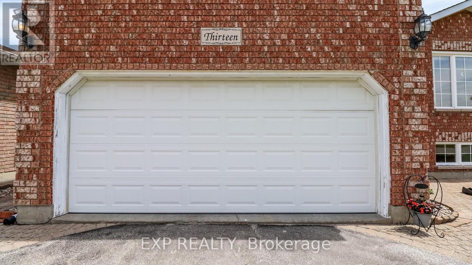 13 O'SHAUGHNESSY CRESCENT