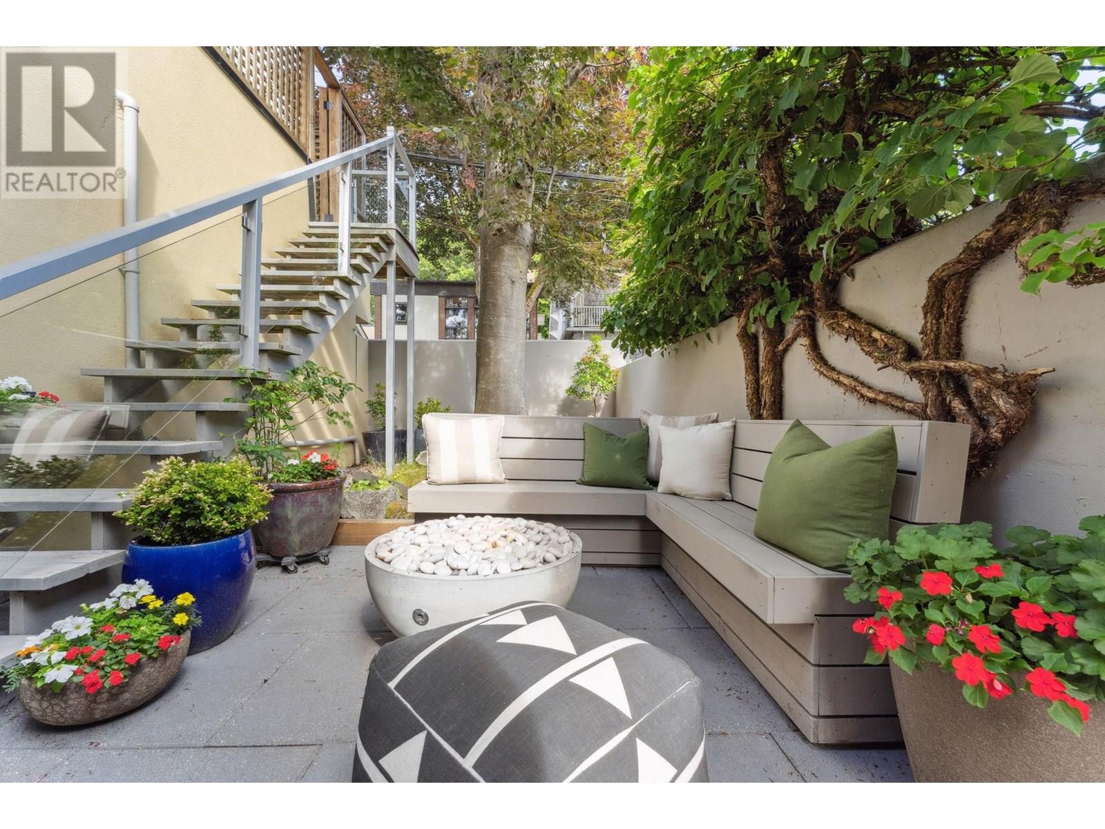 1312 MAPLE STREET