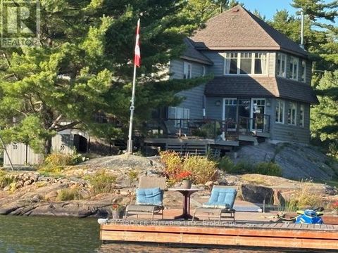 121 RATTLEBEAR DRIVE The Archipelago (Archipelago North) ON P0G1K0