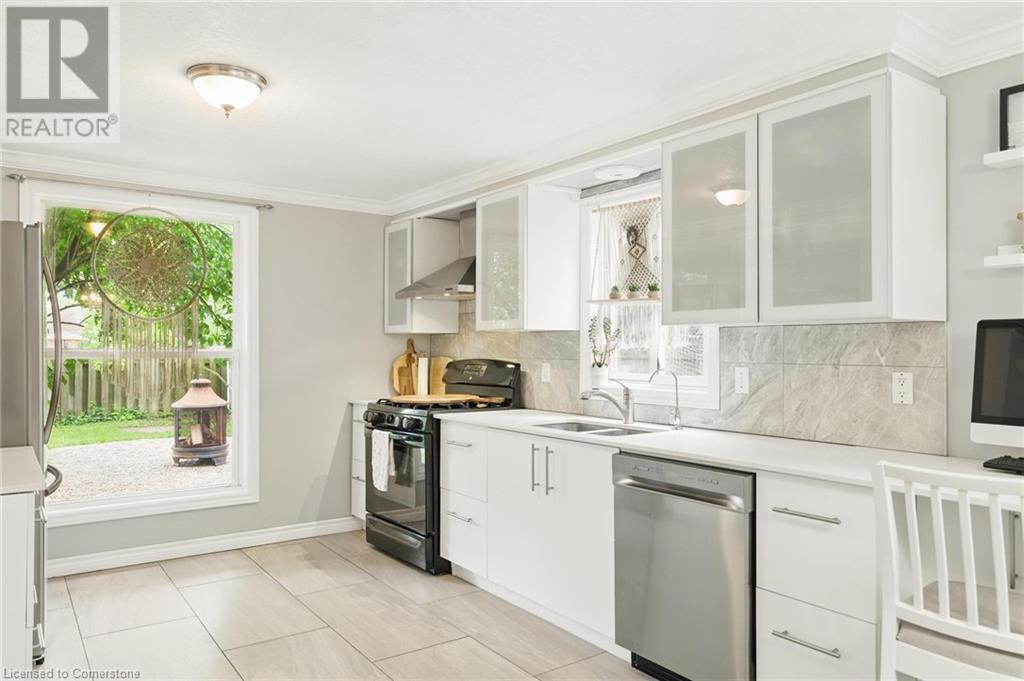 147 ROLLING MEADOWS Drive