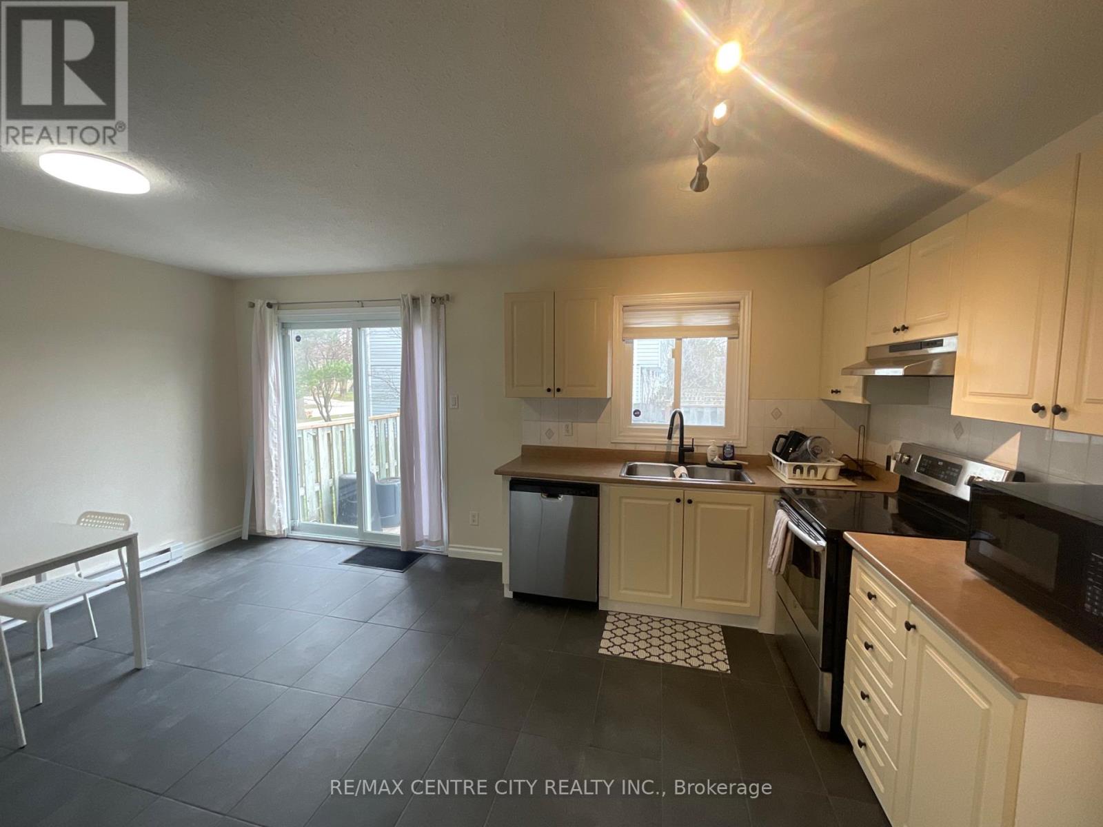 158 MONMORE ROAD