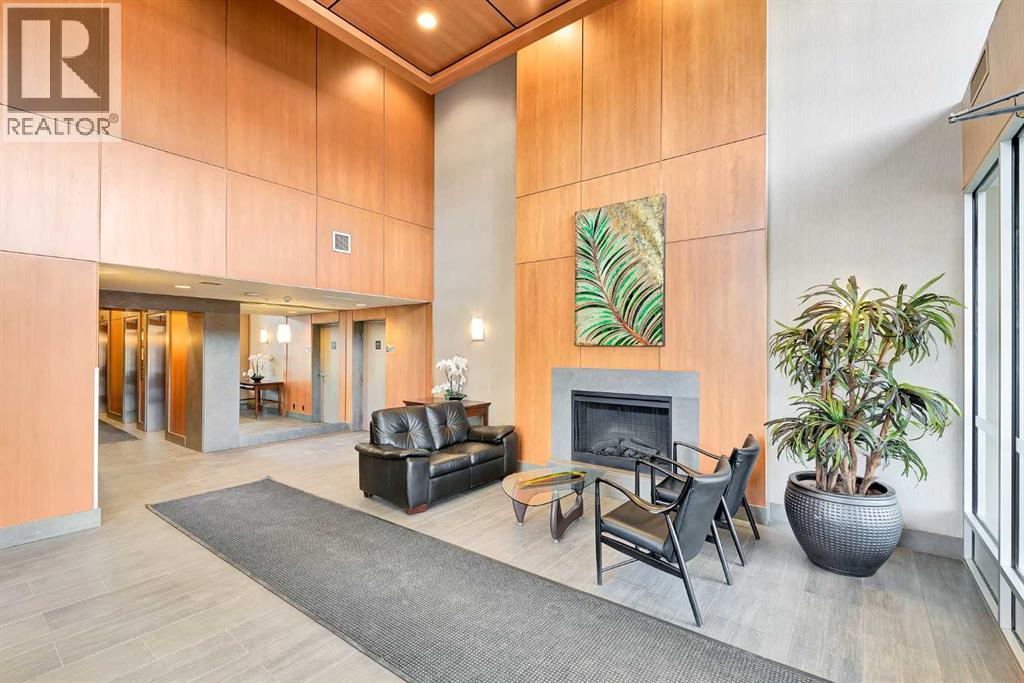 2207, 77 Spruce Place SW